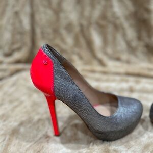 Colin Stewart stilettos. Size 7.5 B. Good condition, slightly used.